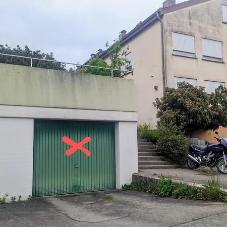 Dom wakacyjny Reiheneckhaus Mit Garten Und Terasse