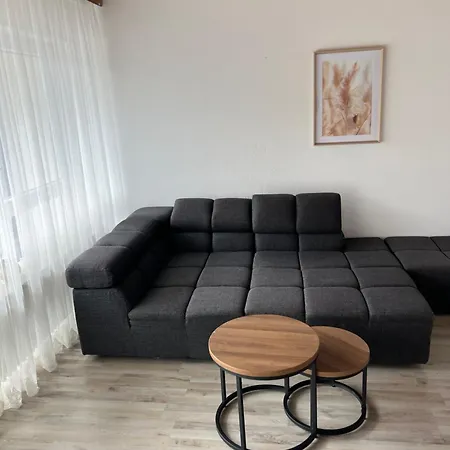 Reiheneckhaus Mit Garten Und Terasse