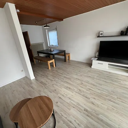 Reiheneckhaus Mit Garten Und Terasse Tettnang