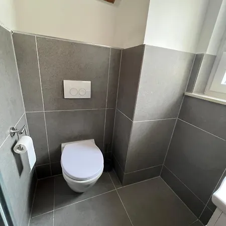 Reiheneckhaus Mit Garten Und Terasse Dom wakacyjny