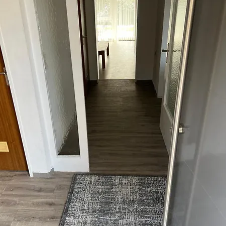 Dom wakacyjny Reiheneckhaus Mit Garten Und Terasse